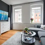 2 Altbauwohnung In Mitte 24-7 Check In Apartamento