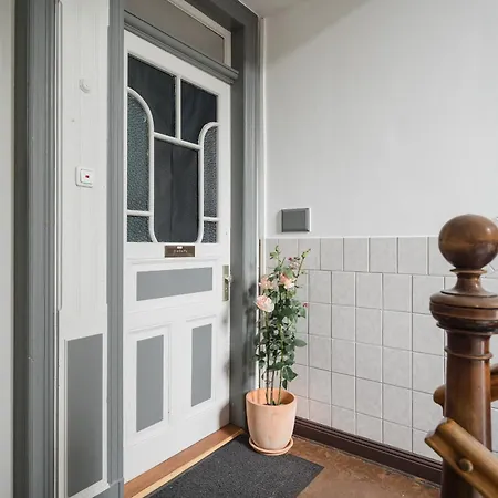 2 Altbauwohnung In Mitte 24-7 Check In Apartament Kilonia