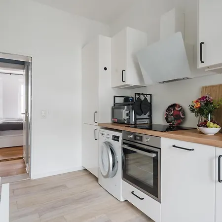 2 Altbauwohnung In Mitte 24-7 Check In Kiel