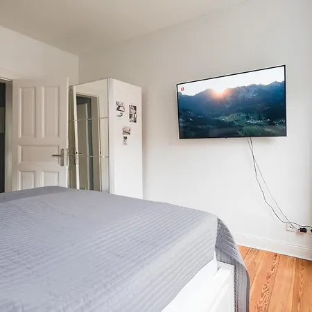 2 Altbauwohnung In Mitte 24-7 Check In * Kilonia