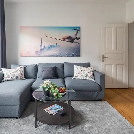 2 Altbauwohnung In Mitte 24-7 Check In